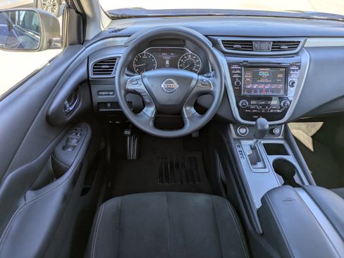 Used 2019 Nissan Murano S image 12