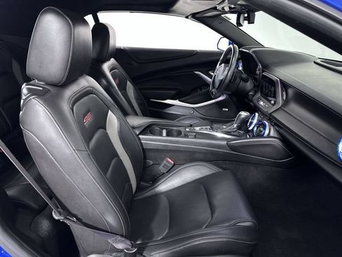 Used 2017 Chevrolet Camaro SS RWD image 29