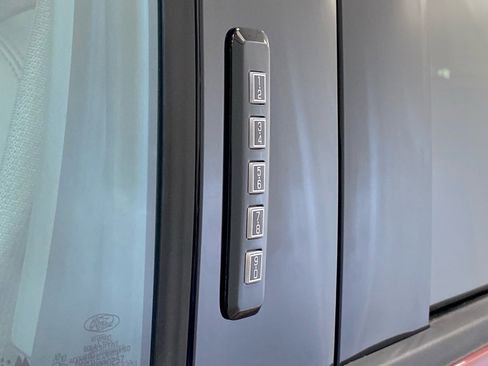 Used 2019 Ford F150 Lariat w/ Equipment Group 502A Luxury image 14