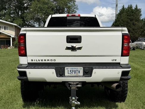 Used 2019 Chevrolet Silverado 2500 LTZ w/ Duramax Plus Package AWD/4WD image 5