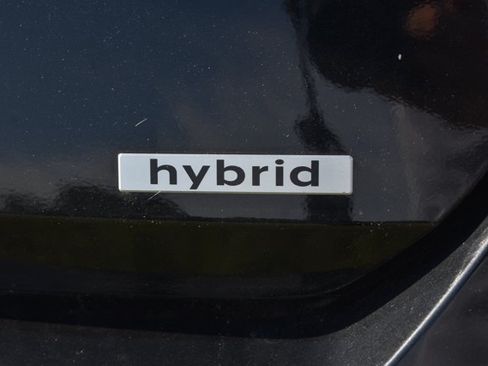 Used 2024 Hyundai Elantra Limited FWD image 4