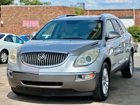 Used 2012 Buick Enclave Leather FWD image 3