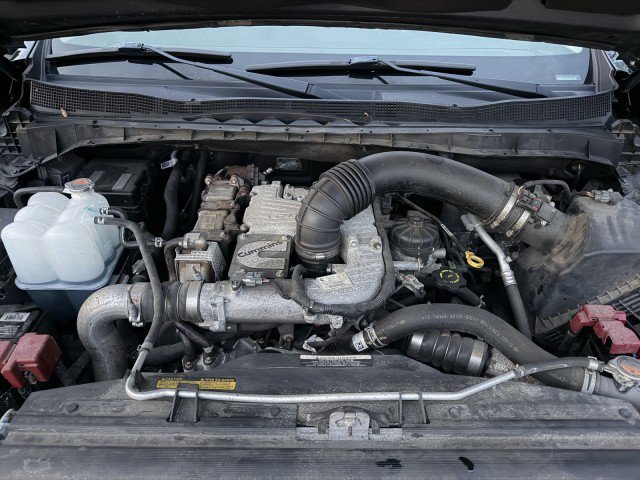 Used 2017 Nissan Titan SV AWD/4WD image 28