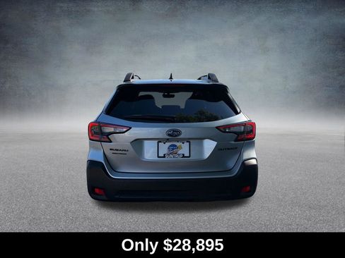 Used 2025 Subaru Outback Onyx Edition AWD/4WD image 4