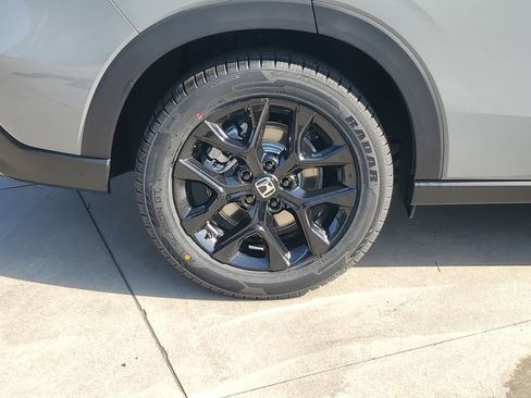 Certified 2025 Honda HR-V Sport image 7