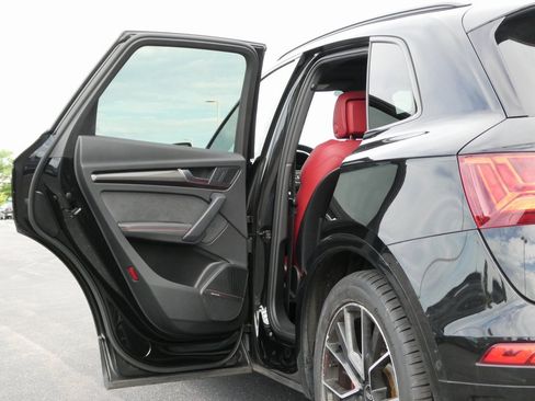 Used 2022 Audi SQ5 Prestige w/ Prestige Package image 42