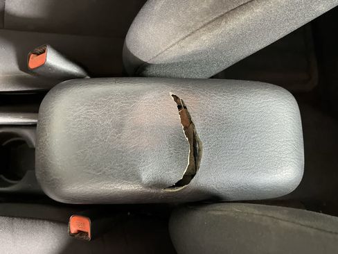 Used 2003 Dodge Neon SXT FWD image 21