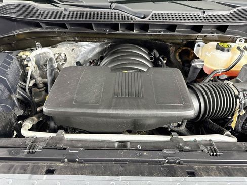 Used 2024 Chevrolet Silverado 1500 Custom Trail Boss AWD/4WD image 29