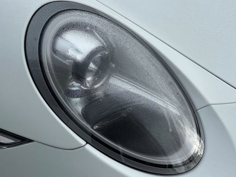 Used 2018 Porsche 911 Carrera S image 10