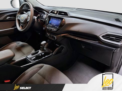 Used 2023 Chevrolet TrailBlazer LT w/ Convenience Package FWD image 30
