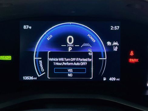 Used 2025 Toyota Camry SE FWD image 22