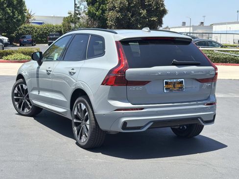 New 2026 Volvo XC60 T8 Ultra w/ Climate Package AWD/4WD image 5