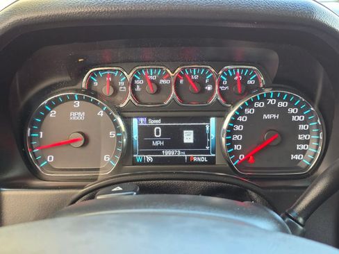 Used 2020 Chevrolet Suburban LT w/ Texas Edition Package RWD image 22