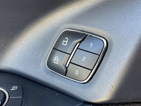 Used 2021 Ford Expedition XLT AWD/4WD image 26