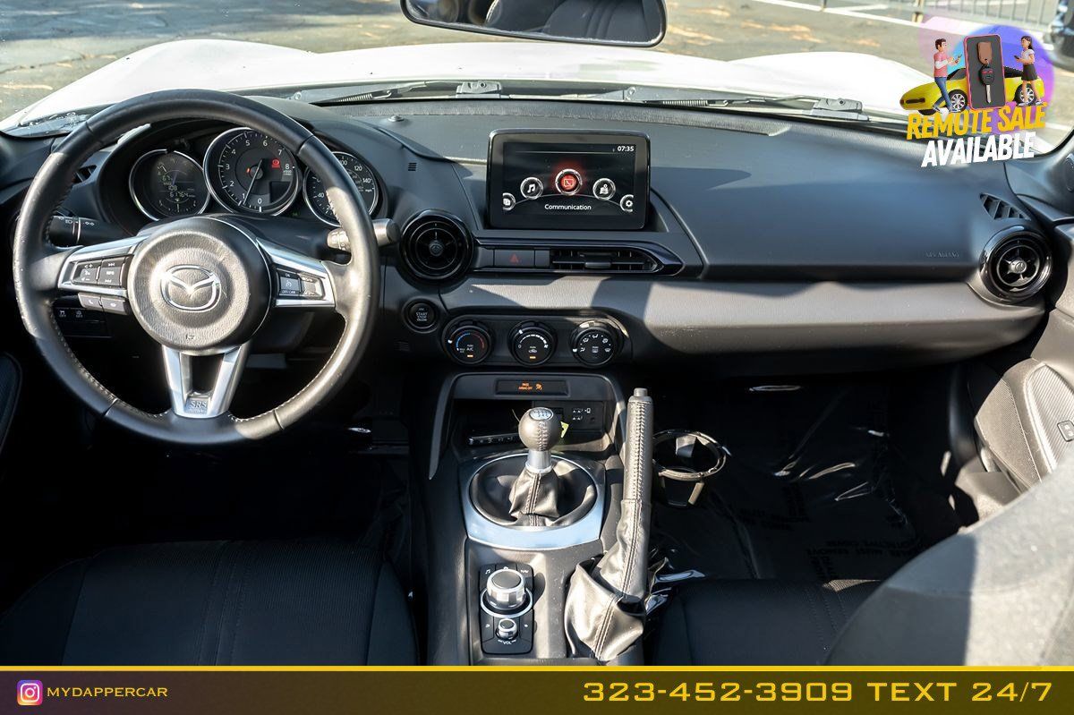 Used 2021 MAZDA MX-5 Miata Sport RWD image 17