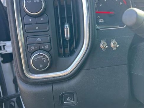 Used 2021 Chevrolet Silverado 3500 LT w/ Snow Plow Prep/Camper Package image 13