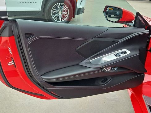 Used 2021 Chevrolet Corvette Stingray Coupe w/ 1LT RWD image 20