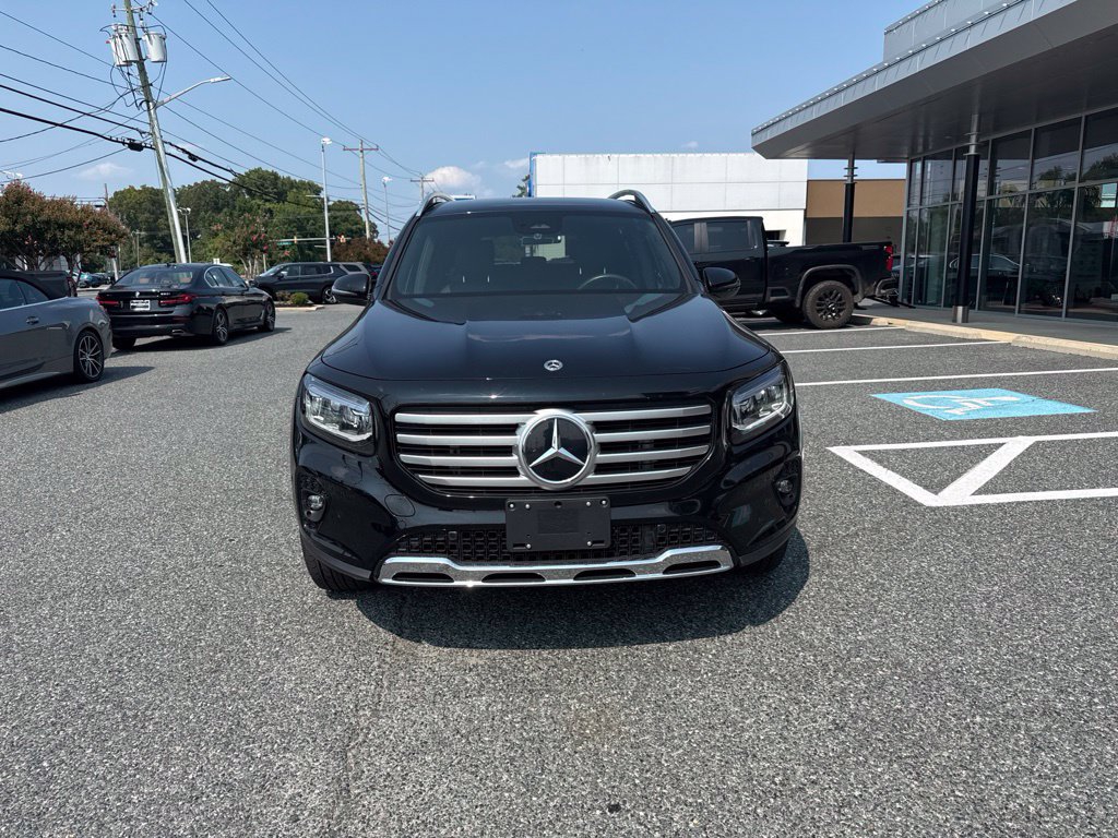 Certified 2025 Mercedes-Benz GLB 250 4MATIC image 2