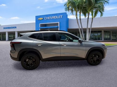 New 2026 Chevrolet Trax LT w/ Driver Confidence Package FWD image 8