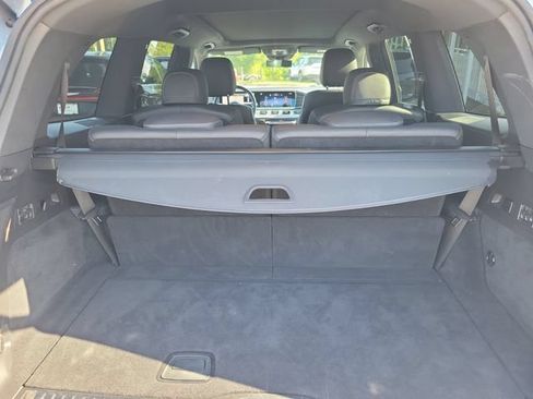 Used 2025 Mercedes-Benz GLS 450 4MATIC image 10
