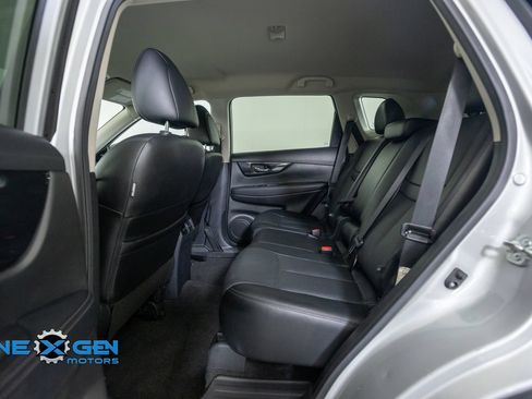 Used 2020 Nissan Rogue SL AWD/4WD image 27