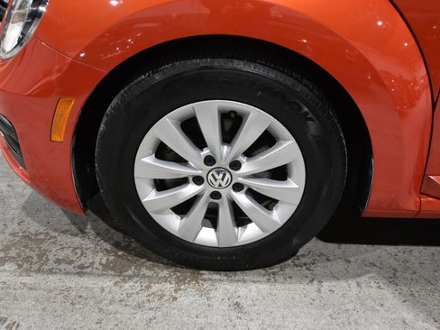 Used 2019 Volkswagen Beetle 2.0T S image 45