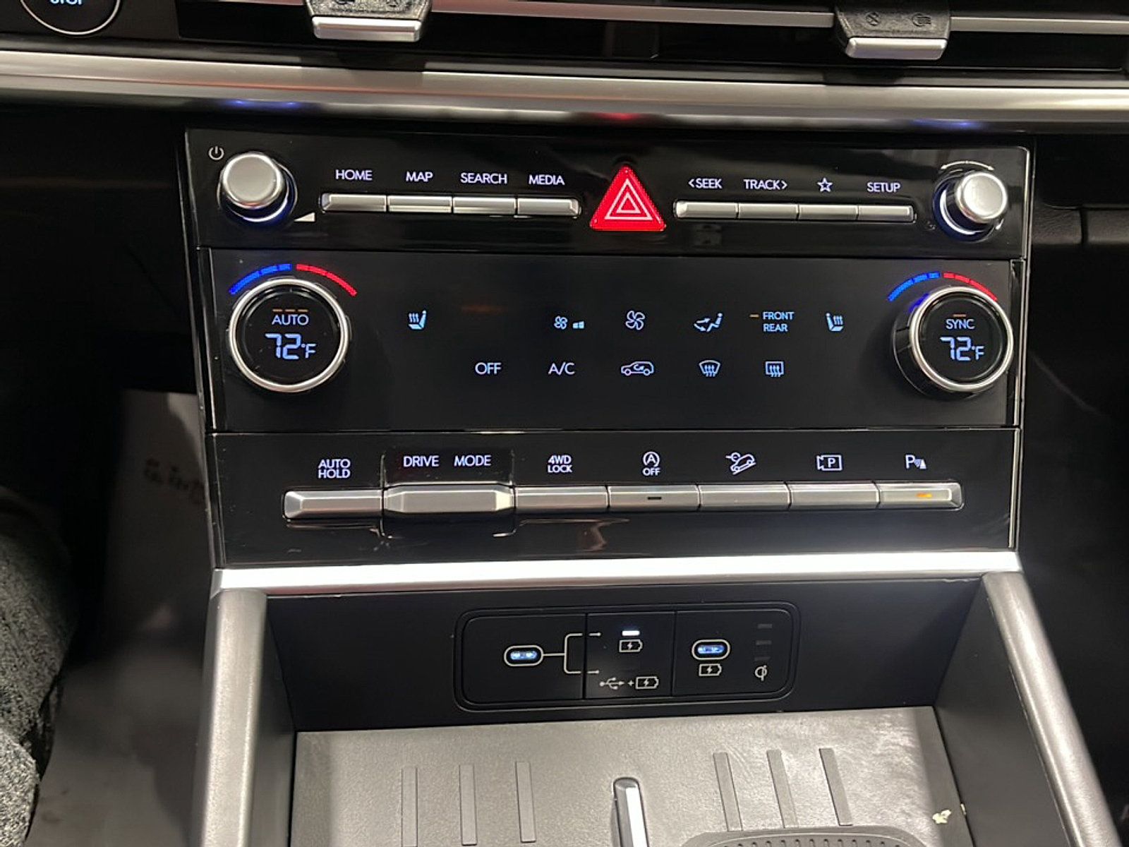 Used 2025 Hyundai Santa Fe XRT AWD/4WD image 11