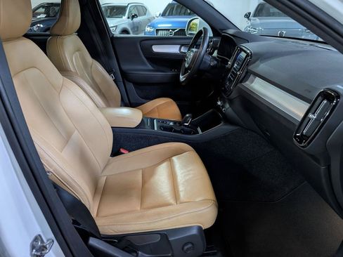 Used 2019 Volvo XC40 T5 Momentum AWD/4WD image 15