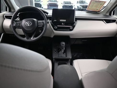 Used 2026 Toyota Corolla Cross L FWD image 35