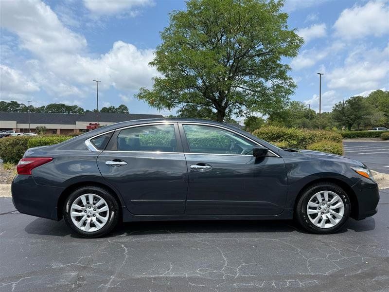 Used 2018 Nissan Altima 2.5 S w/ S Convenience Package FWD image 5