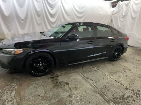 Certified 2024 Honda Civic Sport image 17