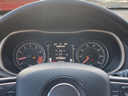 Used 2014 Jeep Cherokee Latitude image 24