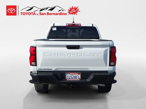 Used 2024 Chevrolet Colorado Z71 w/ LPO, Dark Essentials Package AWD/4WD image 4