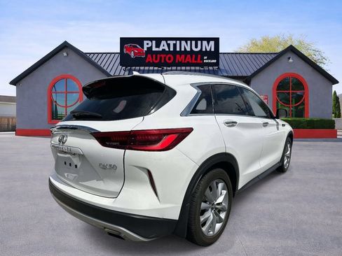 Used 2021 INFINITI QX50 Luxe FWD image 3