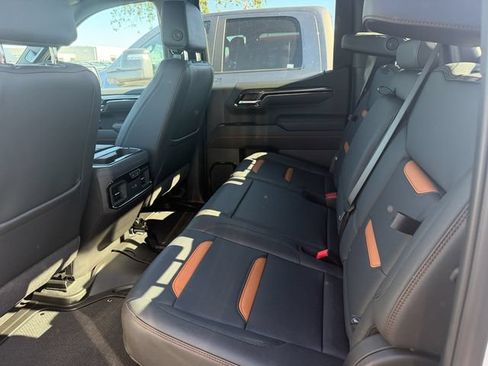 Used 2025 GMC Sierra 1500 AT4 w/ AT4 Premium Package AWD/4WD image 30