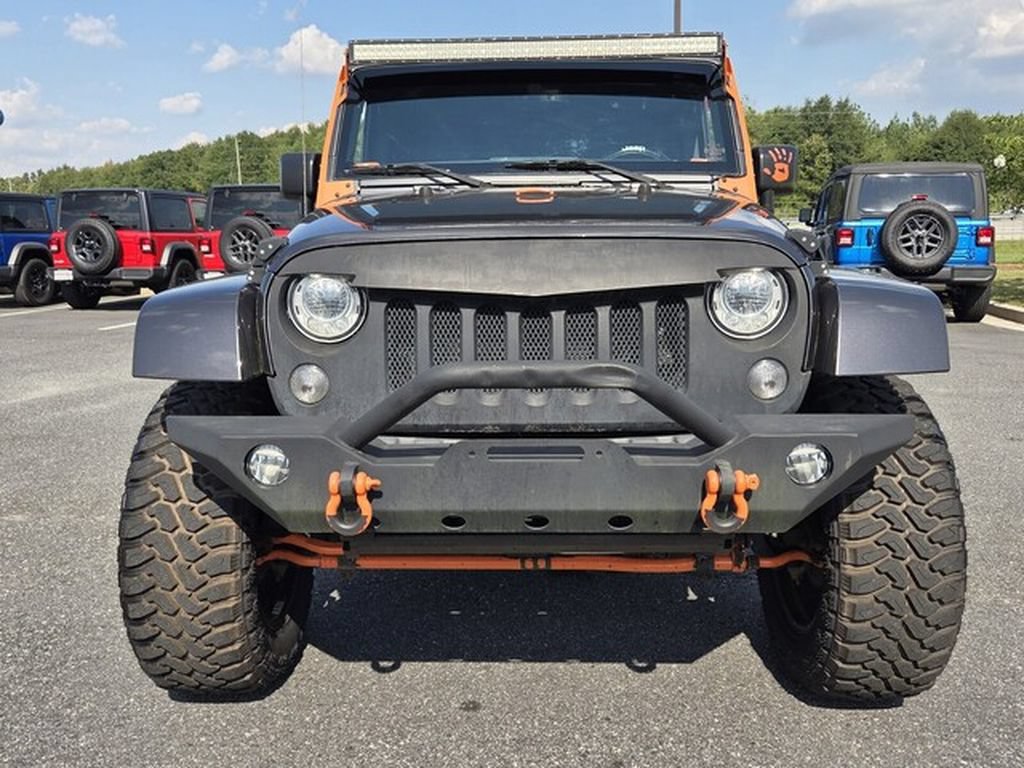 Used 2017 Jeep Wrangler Unlimited Sahara w/ Connectivity Group AWD/4WD image 13
