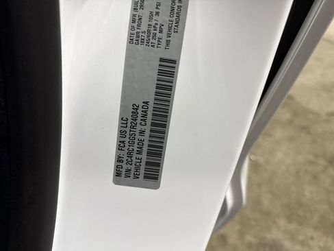 New 2026 Chrysler Pacifica Limited FWD image 30