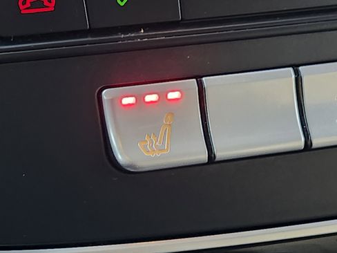 Used 2016 Mercedes-Benz GLE 350 4MATIC w/ Premium Package image 30