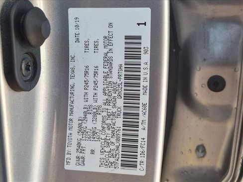 Used 2020 Toyota Tacoma SR5 RWD image 16