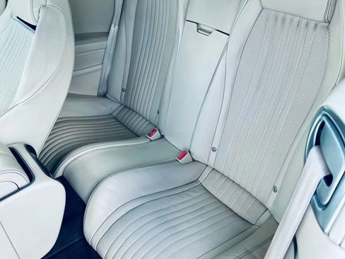 Used 2016 Bentley Continental GT image 11