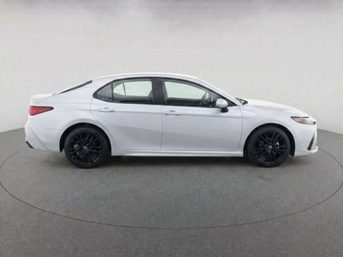 New 2026 Toyota Camry SE FWD image 8