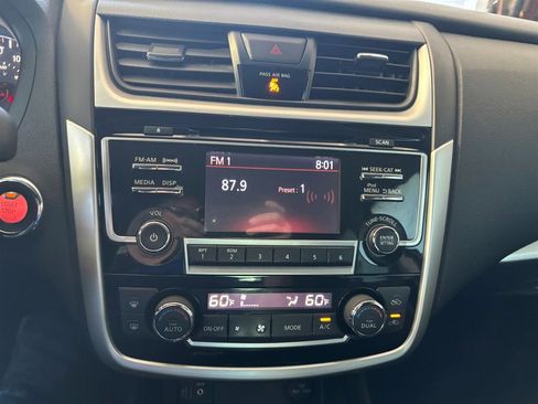 Used 2018 Nissan Altima 2.5 SV image 15