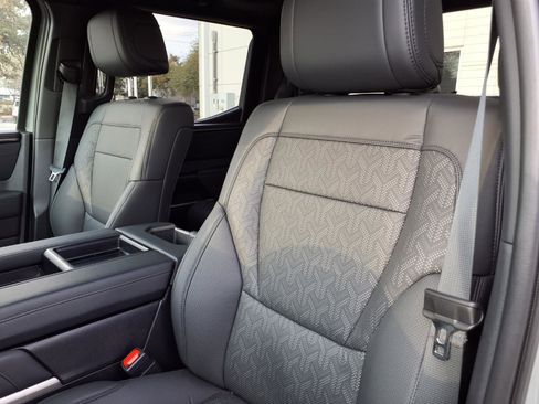 Certified 2025 Toyota Tundra Limited image 15