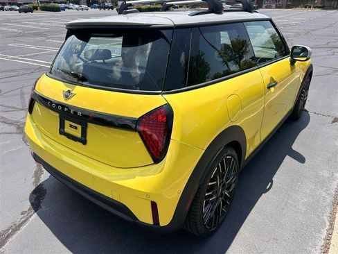 Used 2025 MINI Cooper S FWD image 5