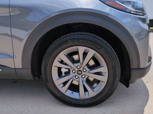 Certified 2025 Ford Explorer Active w/ Active Comfort Package AWD/4WD image 12