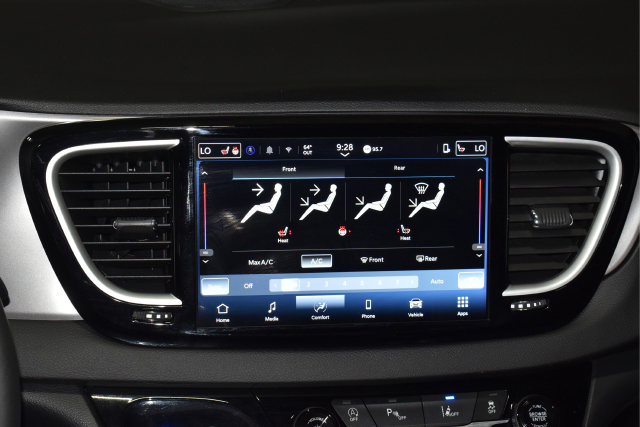 Certified 2025 Chrysler Pacifica Select FWD image 17