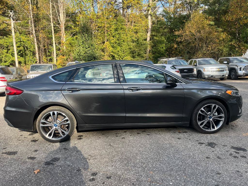 Used 2019 Ford Fusion Titanium AWD/4WD image 4