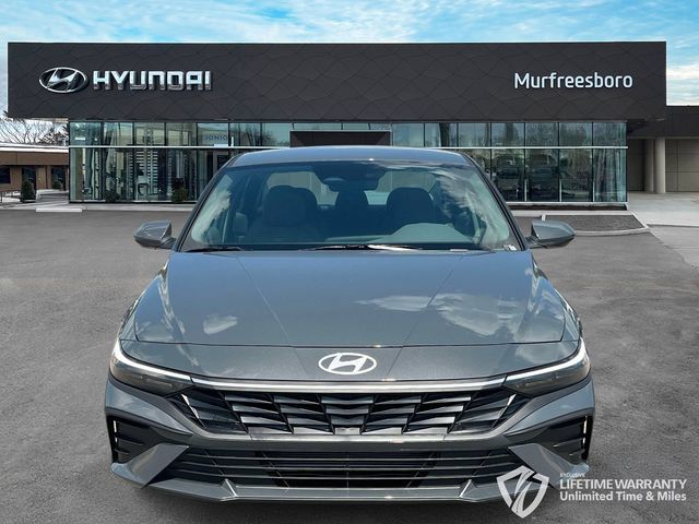 New 2026 Hyundai Elantra SE FWD image 2