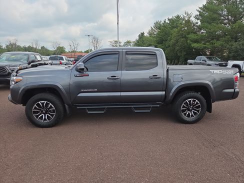 Certified 2021 Toyota Tacoma TRD Sport AWD/4WD image 6