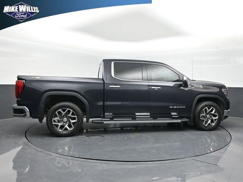 Used 2023 GMC Sierra 1500 SLT w/ SLT Premium Package image 8